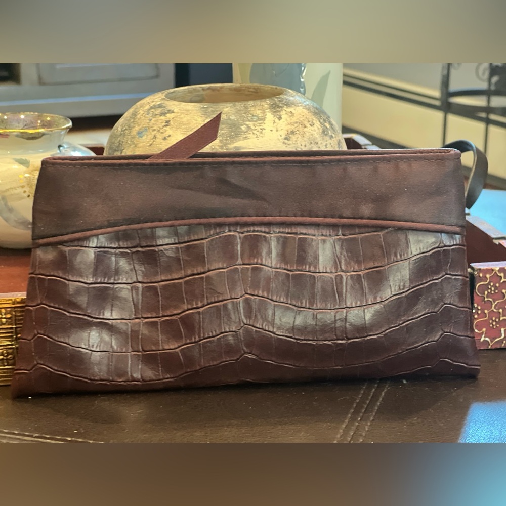 Victoria Secret | Burgundy Faux Crocodile-Embossed Make Up Travel Case